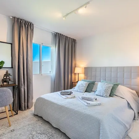 Azahara 1 8b Beautiful Frontline Golf In Popular Aloha Apartment *