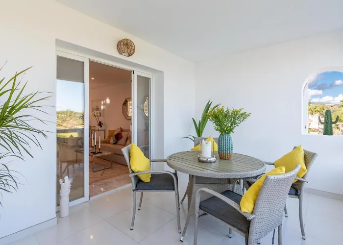 Azahara 1 8b Beautiful Frontline Golf In Popular Aloha * 마르베야