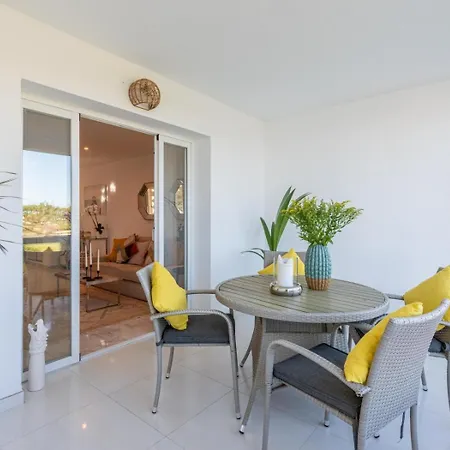 Azahara 1 8b Beautiful Frontline Golf In Popular Aloha * Marbella