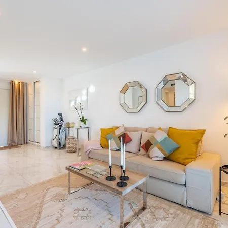 Azahara 1 8b Beautiful Frontline Golf In Popular Aloha * Marbella