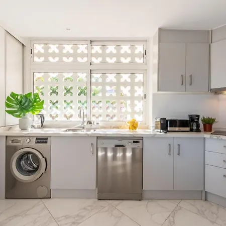 Azahara 1 8b Beautiful Frontline Golf In Popular Aloha Marbella