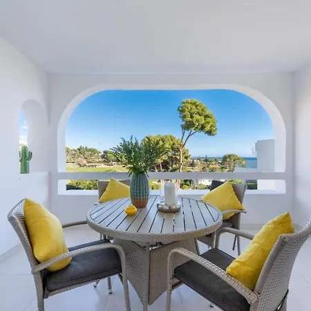 Azahara 1 8b Beautiful Frontline Golf In Popular Aloha * Marbella