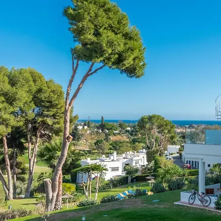 Azahara 1 8b Beautiful Frontline Golf In Popular Aloha Apartman Marbella