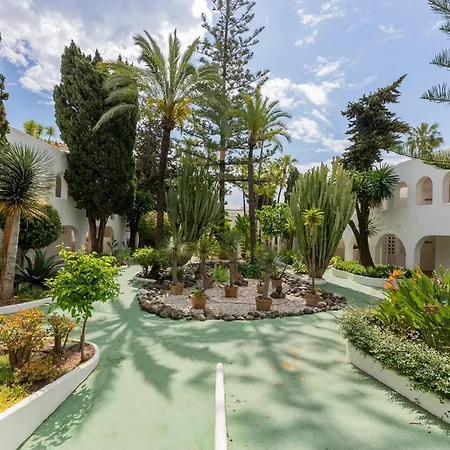 Apartman Azahara 1 8b Beautiful Frontline Golf In Popular Aloha Marbella